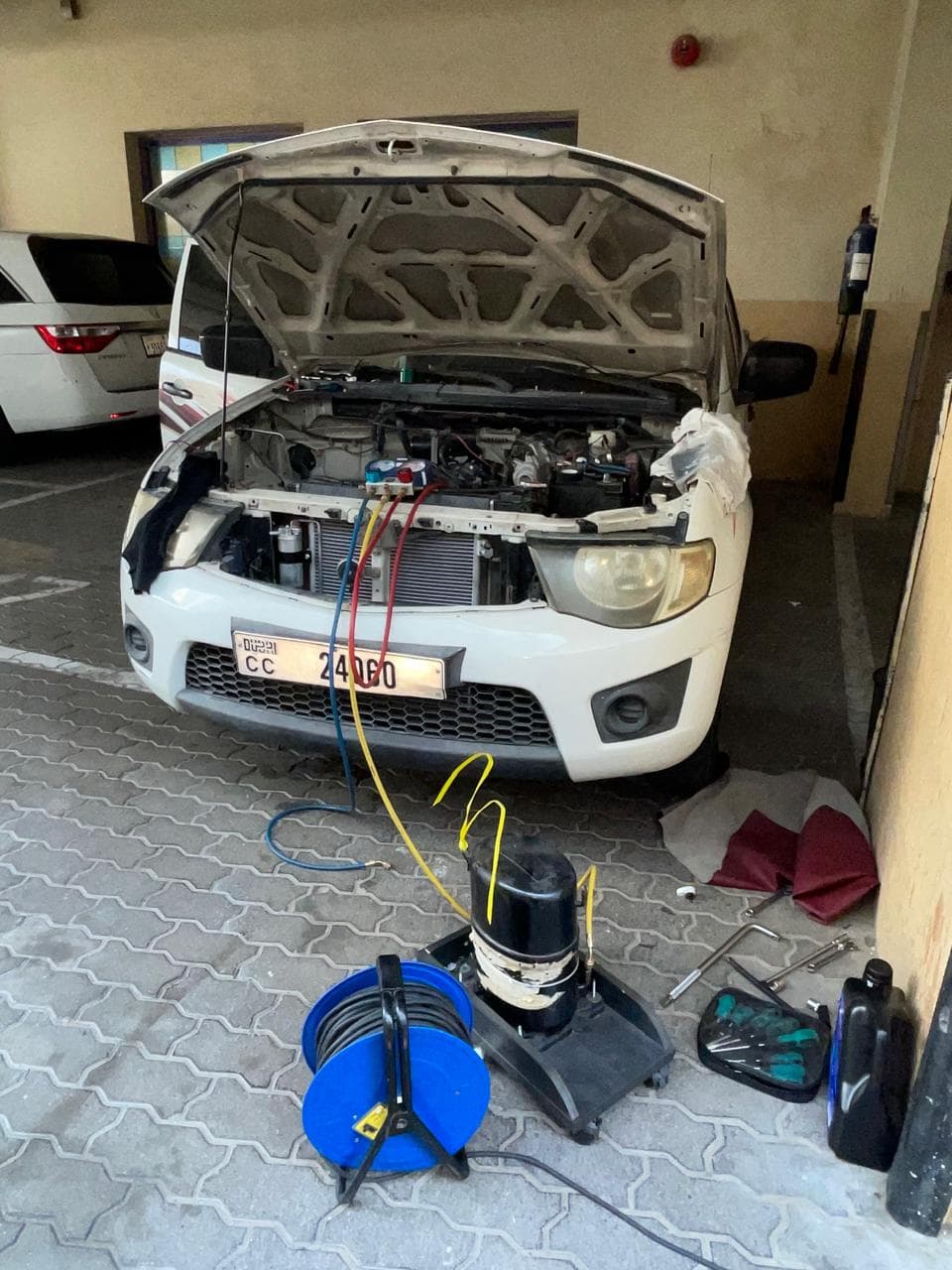 Dubai car repair workshop project 24