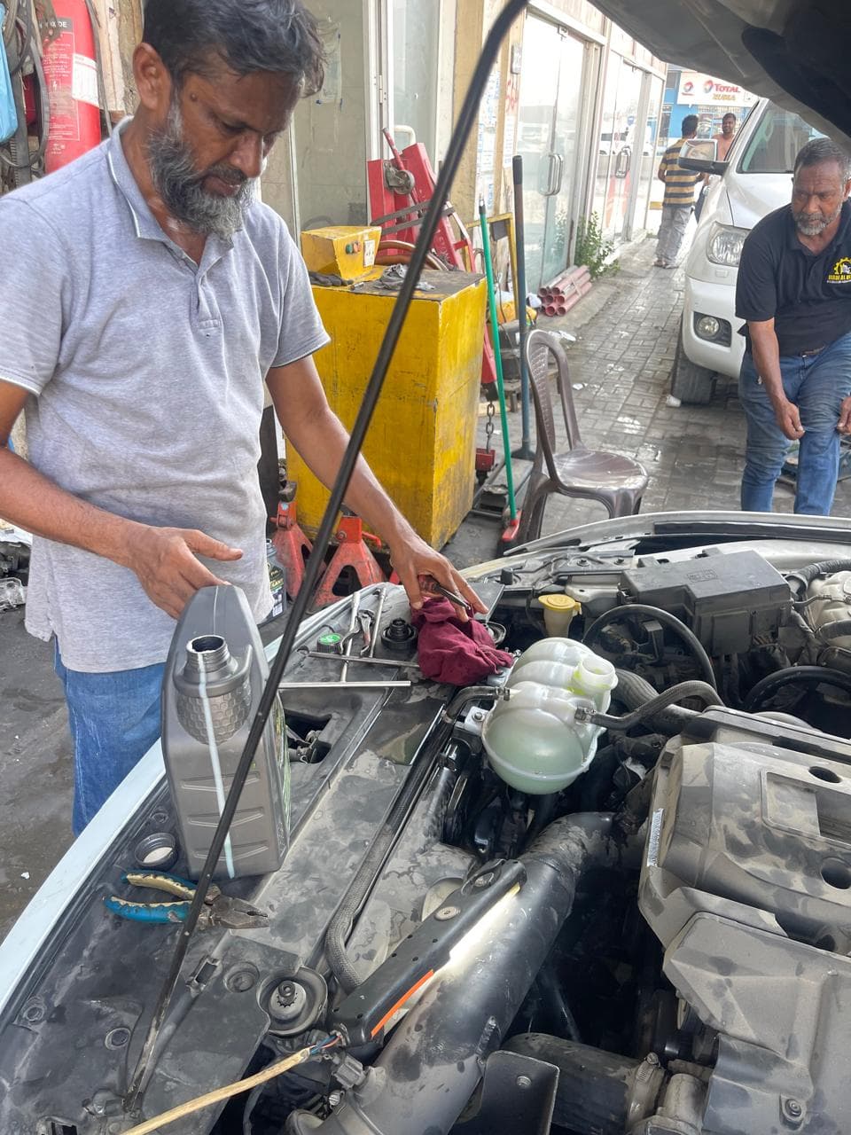 Dubai car repair workshop project 31